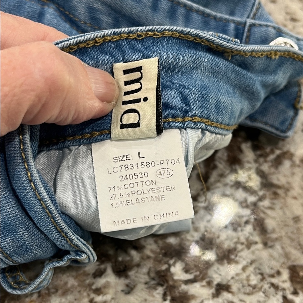 Denim Jean Shorts for Women Bundle - Picture 8 of 13